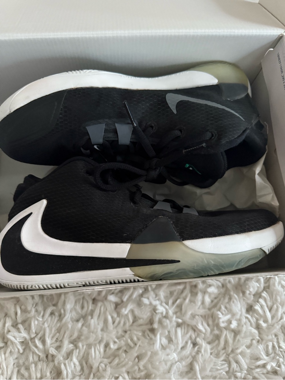 Nike Freak 1 (GS) Black/Black-White-Lucid Green sz 5Y